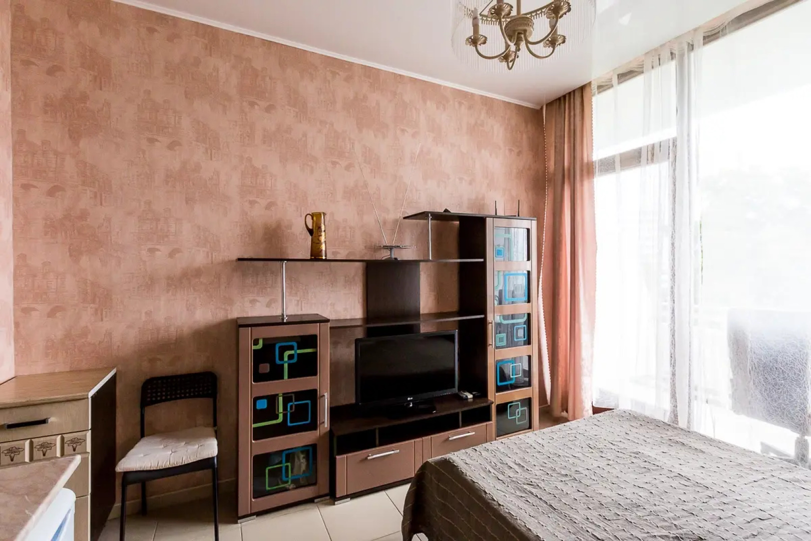 Апартаменты Светлана-Центр с видом на море и восток