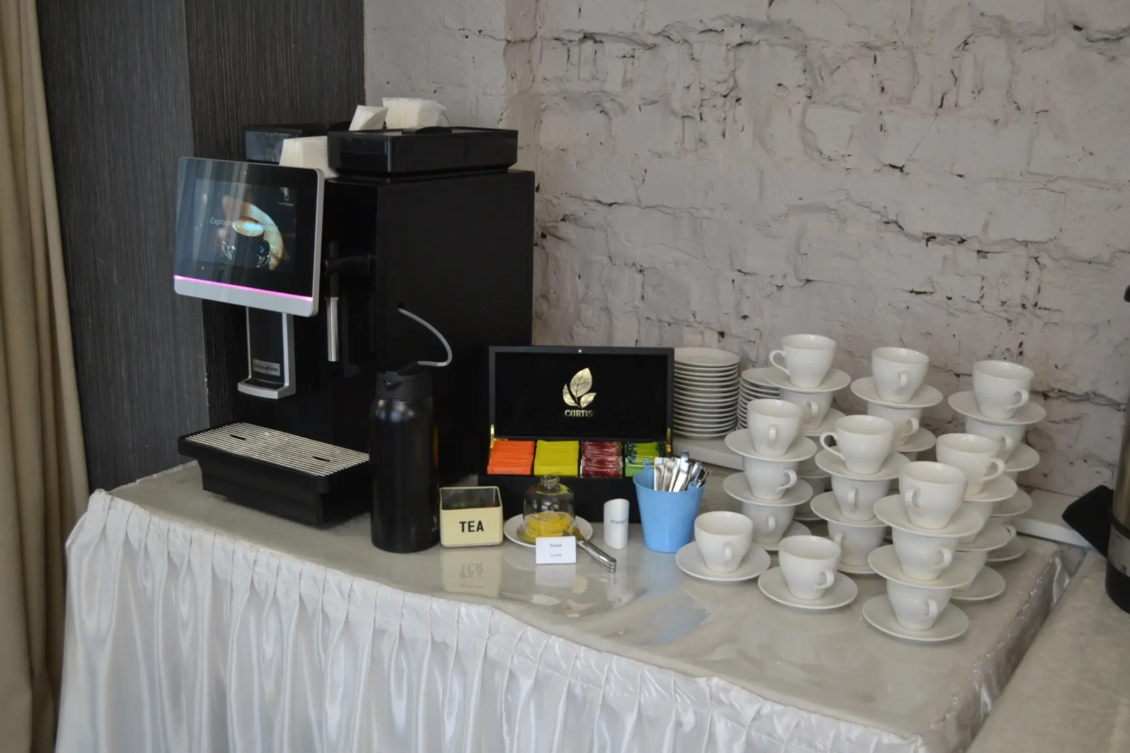 Отель Эмеральд