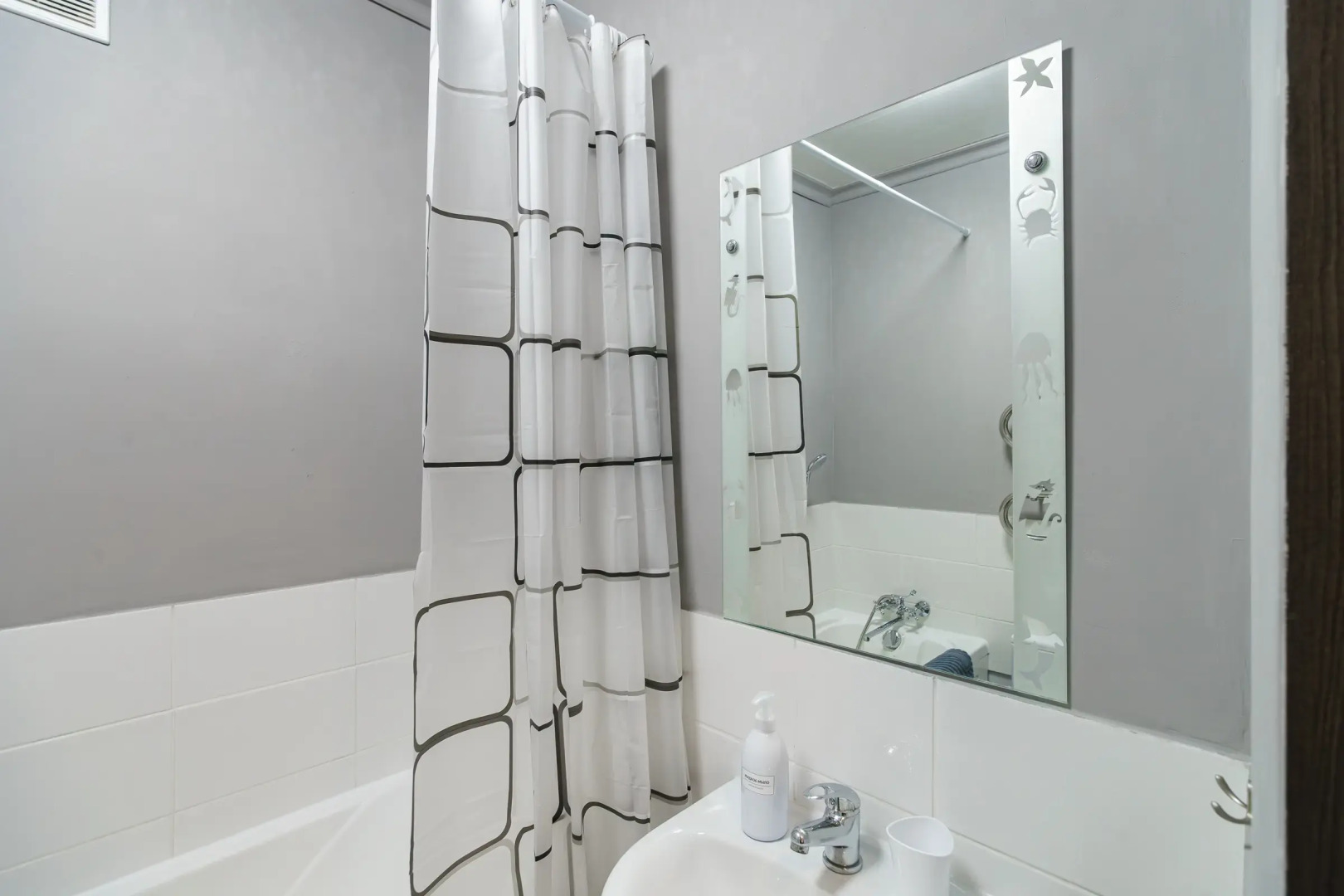 Квартира комфоpтнaя в новостpойкe для рaботы и отдыхa.