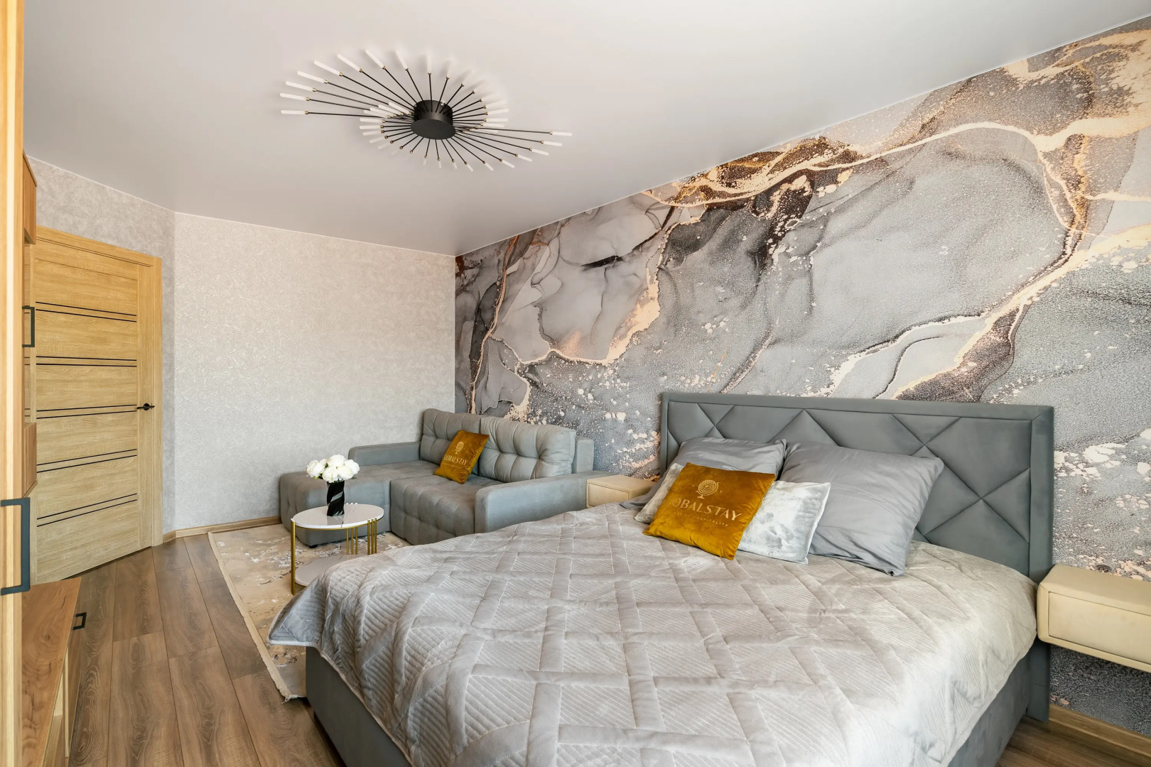 Апартаменты GLOBALSTAY Солнечная 1 Комнатная на Набережной Днепра