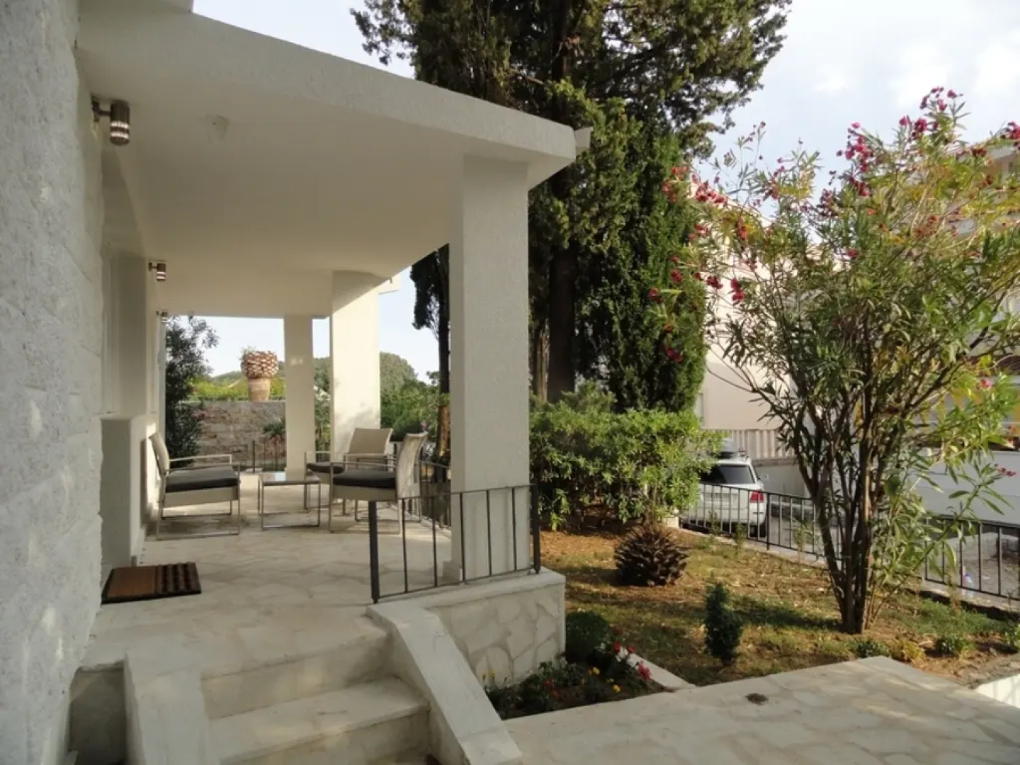 Гостевой Дом The house with pool in Petrovac