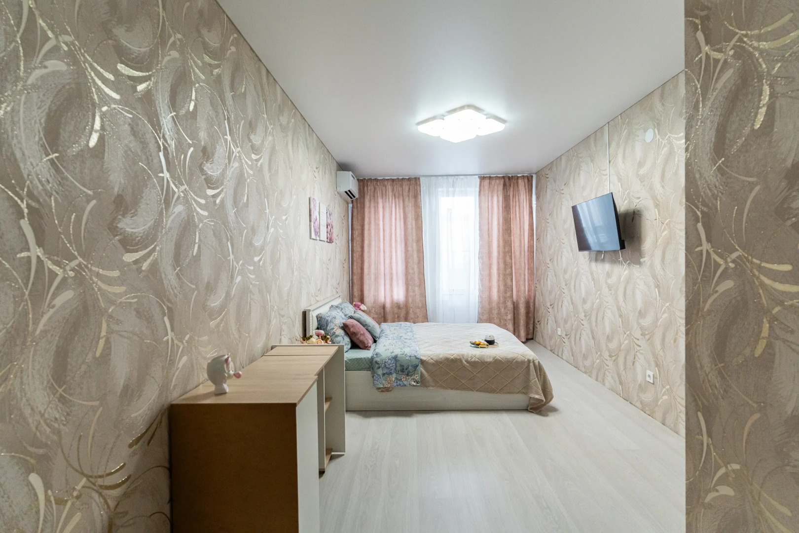 Апартаменты стильные в современном ЖК от LetoApart