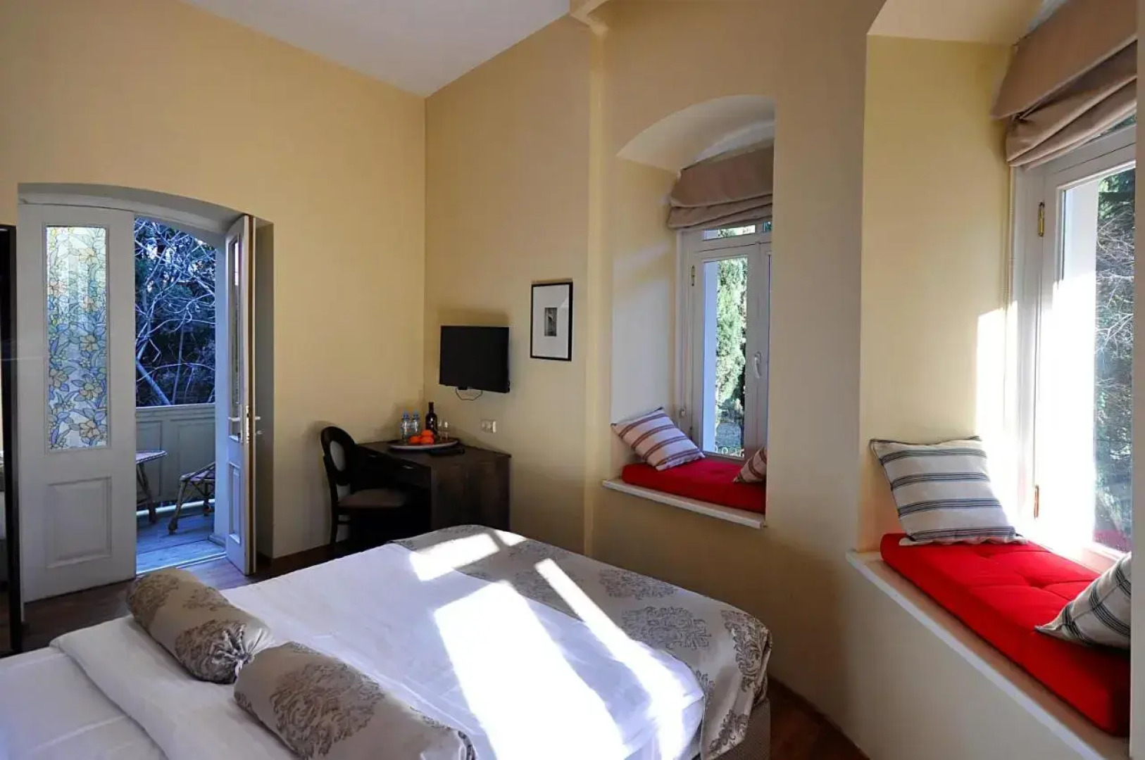 Отель Tekla Palace