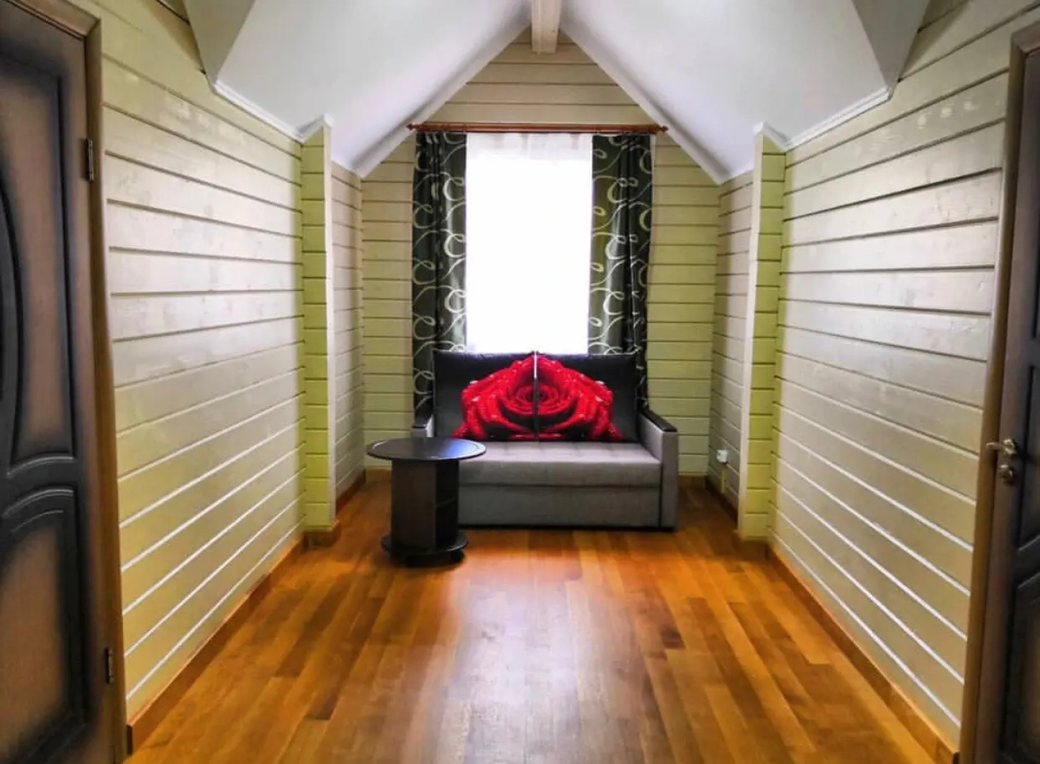 Гостевой дом Коттеджи в аренду Береговая 40