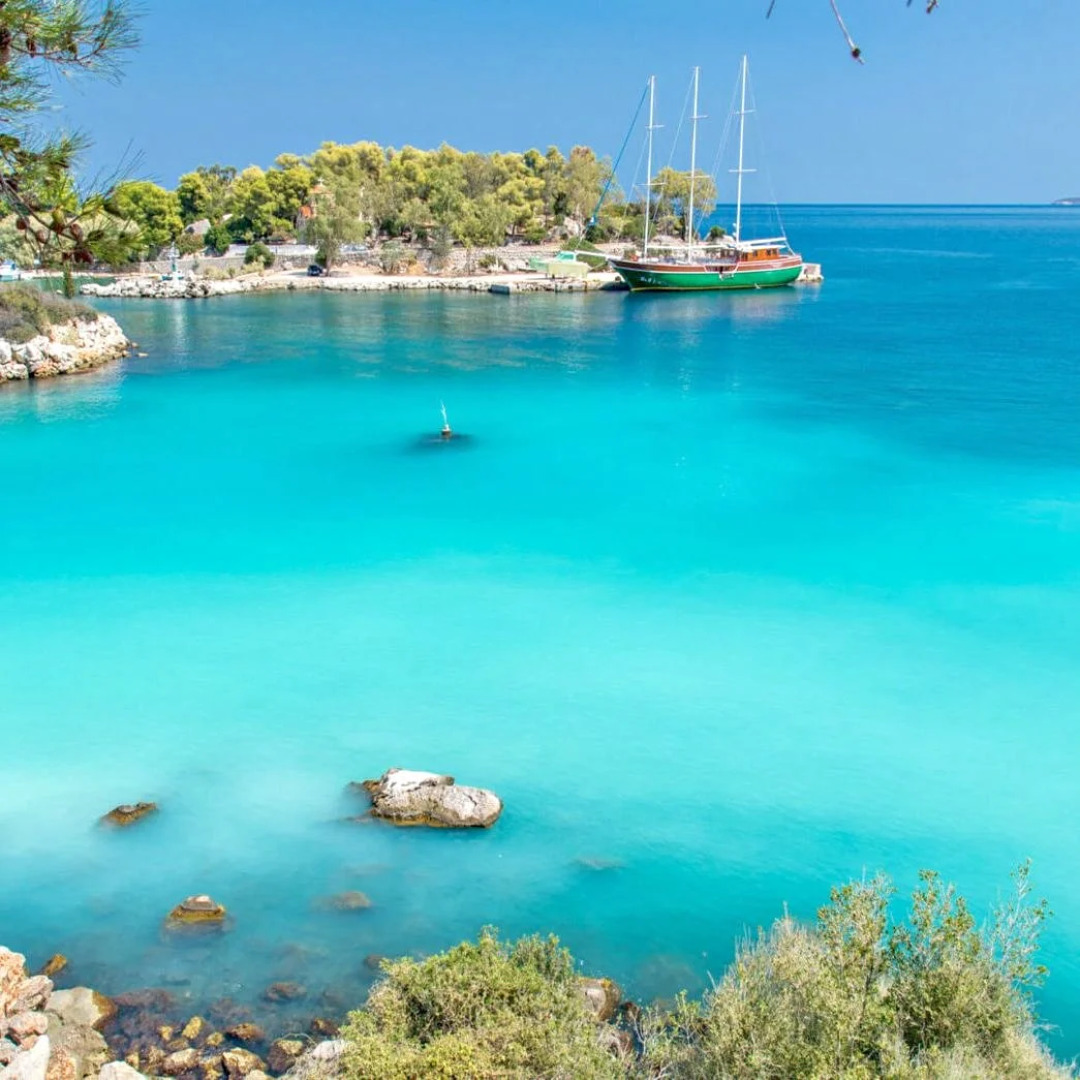 Отель Cavo Petra