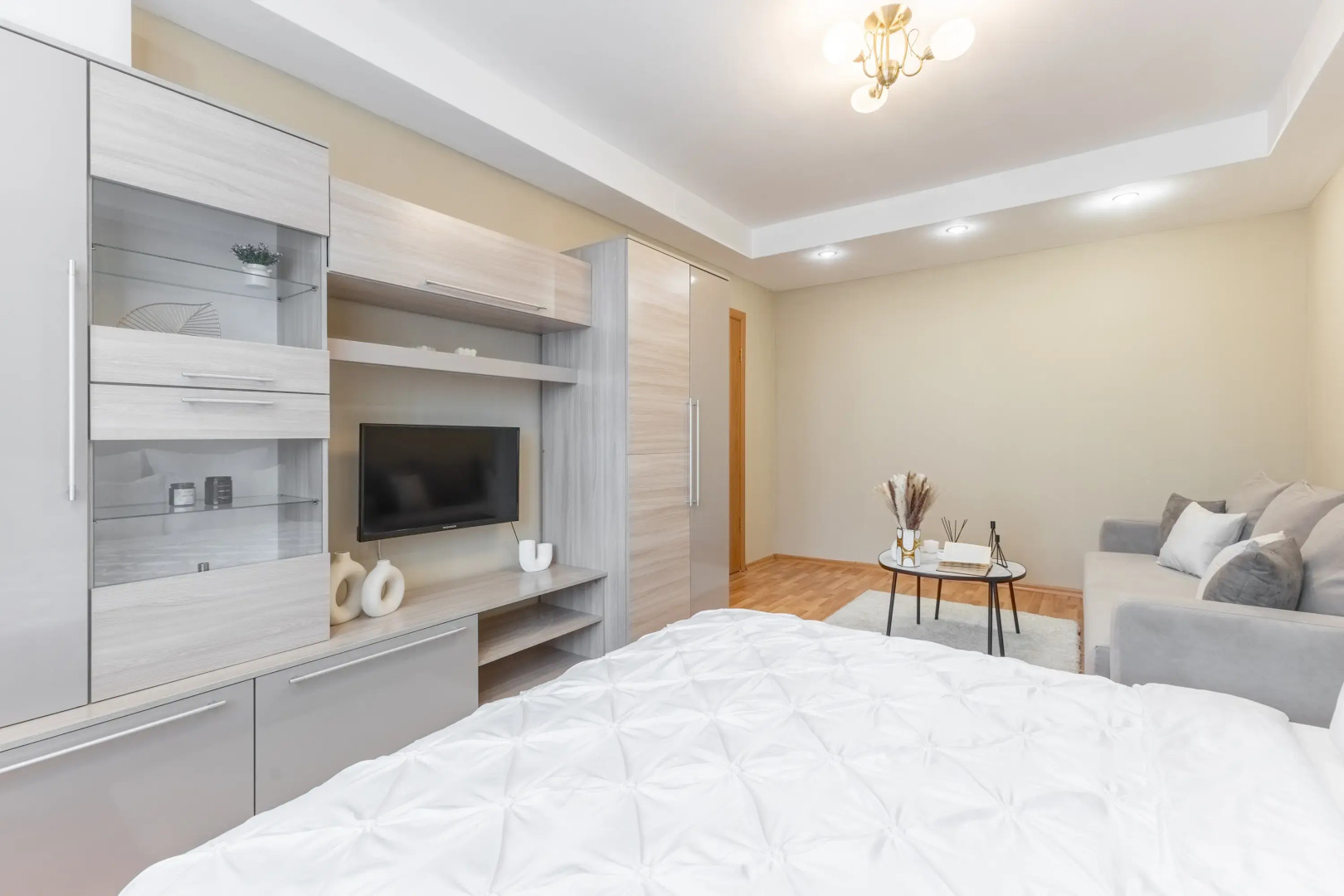 Апартаменты Комфорт на Амирхана Еники 4