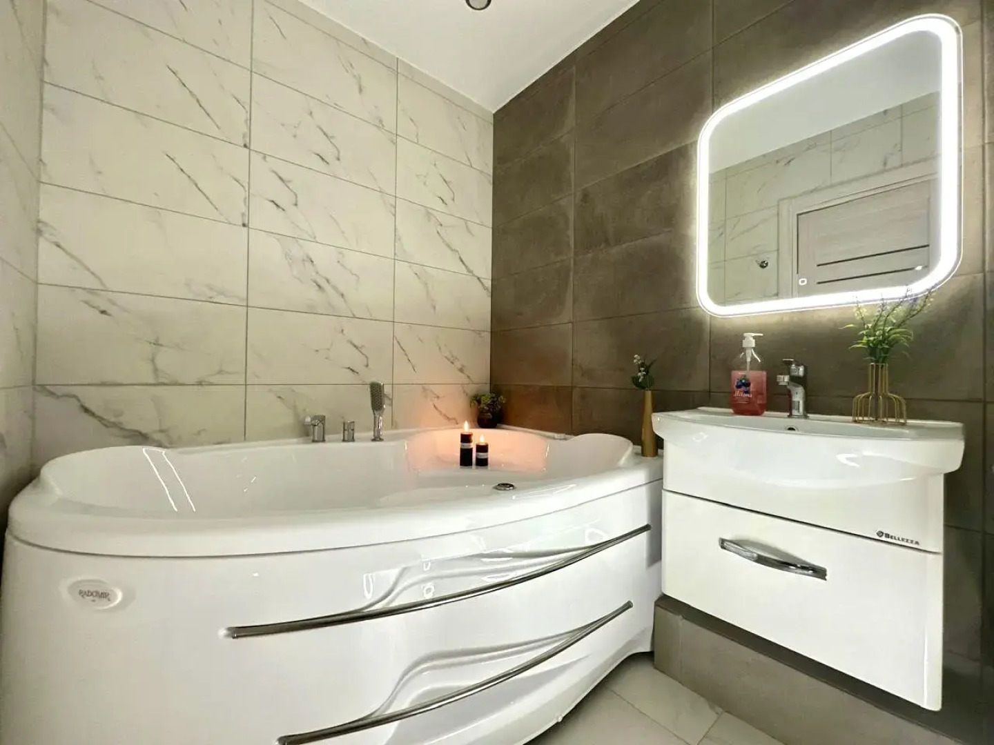 Апартаменты Паруса