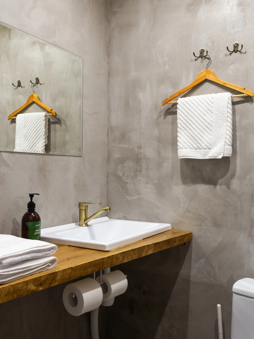 Отель Тихонов