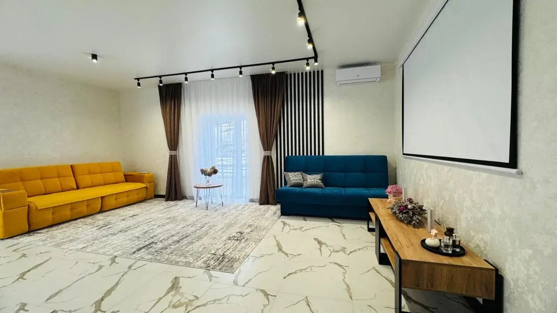 Гостевой дом LakeSide Big House