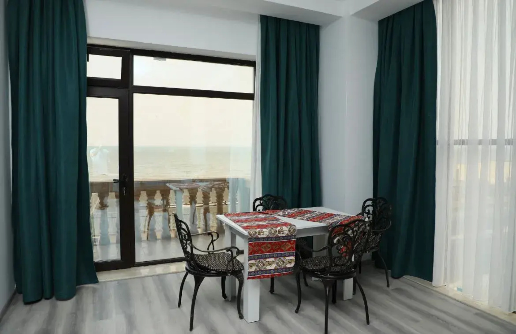 Отель NovART Gallery&Sea