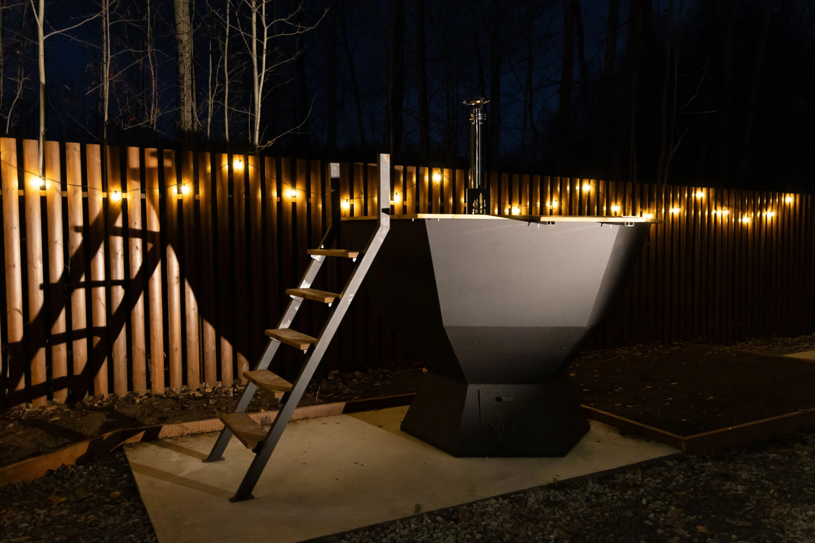 Частный дом в Стиле A-Frame на Берегу Озера