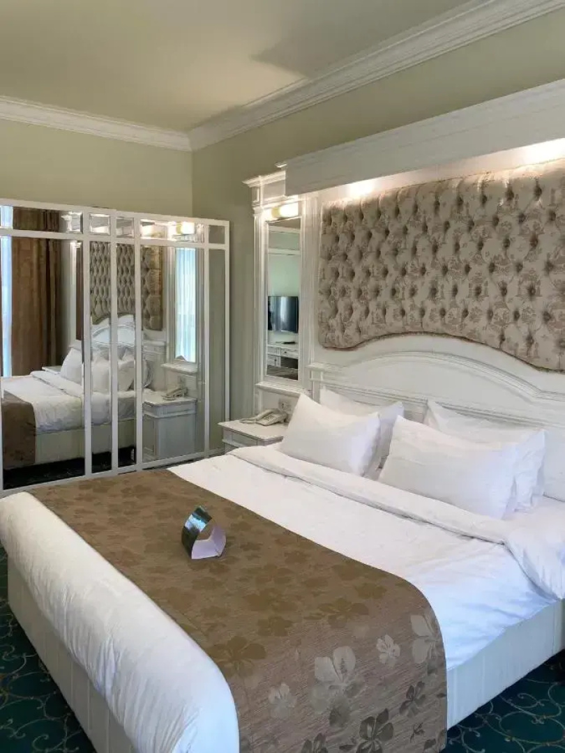 Отель Hotel Russia