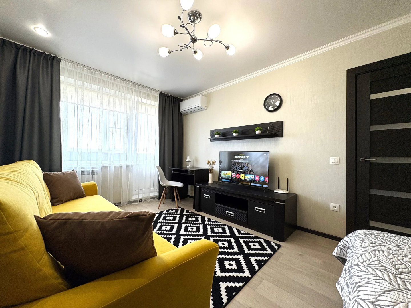 Апартаменты John Silver SUTKI LIFE