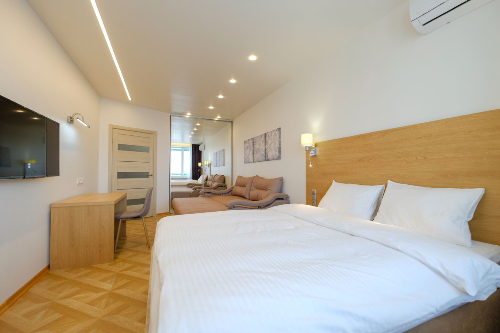 Апартаменты Петровские на Советской 90 (1)