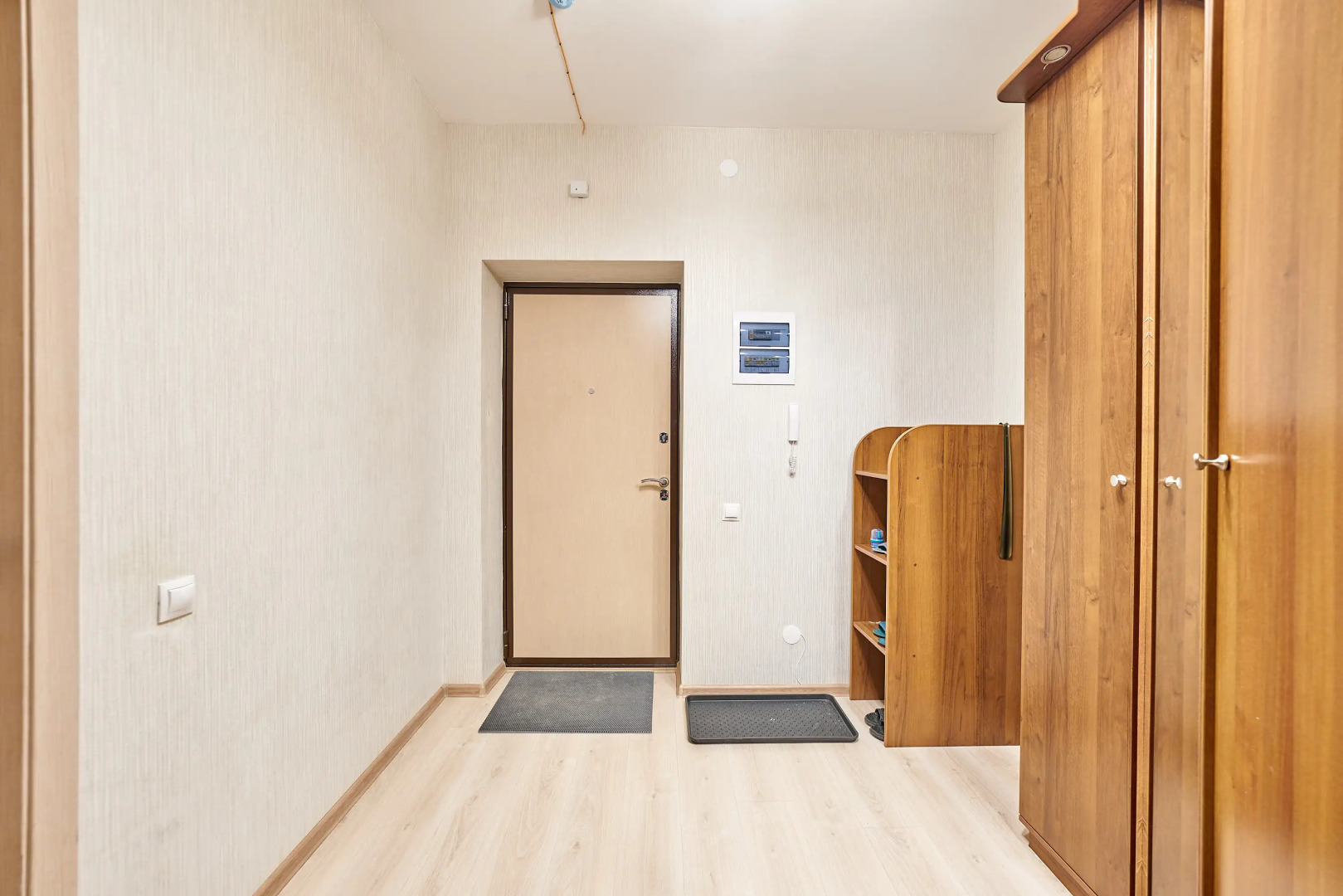 Квартира двухкомнатная Уютный Дом