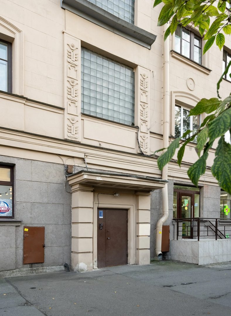 Квартира в доме-памятнике архитектуры ХХ века