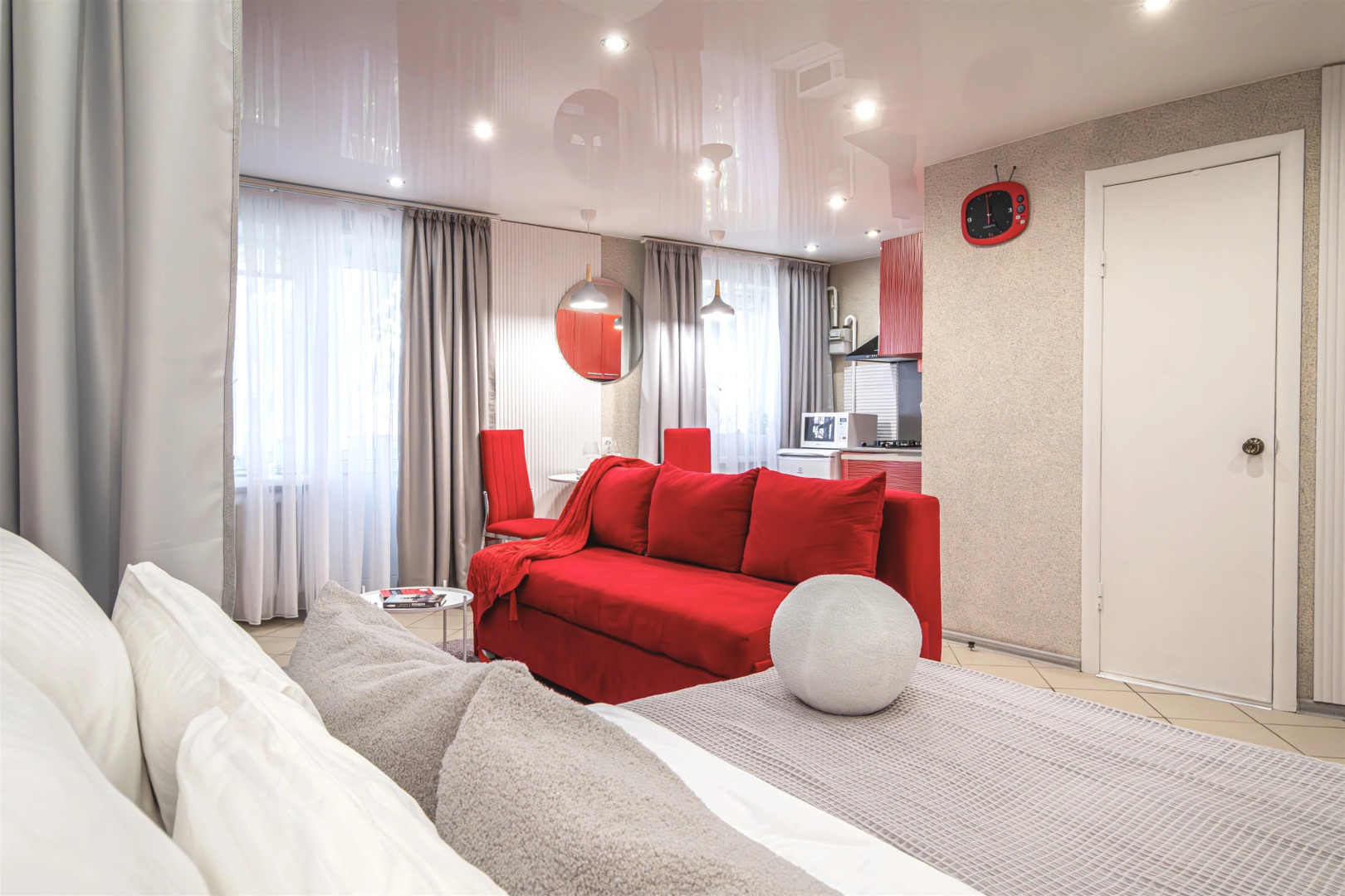 Квартира Red Bus Apartment na Mira