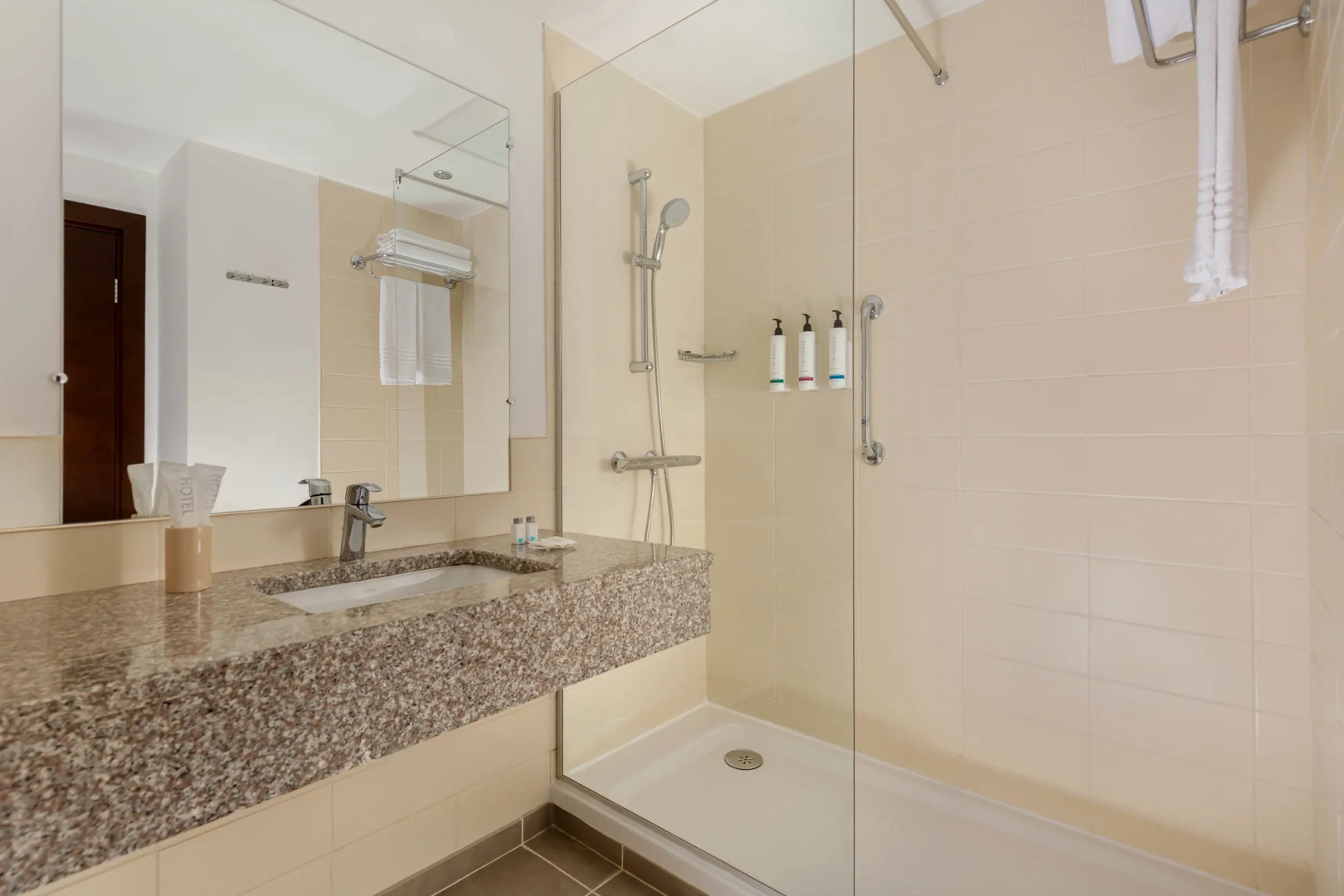 Отель CORT INN Нижний Новгород Сити-Центр