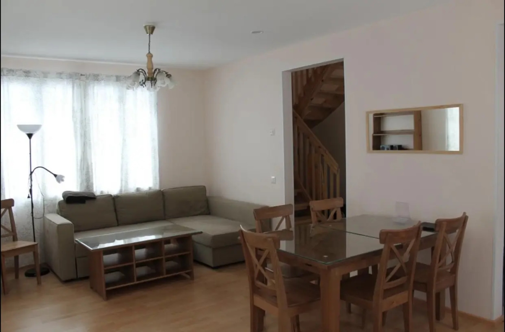 Частный Дом Коттедж с Тремя Спальнями