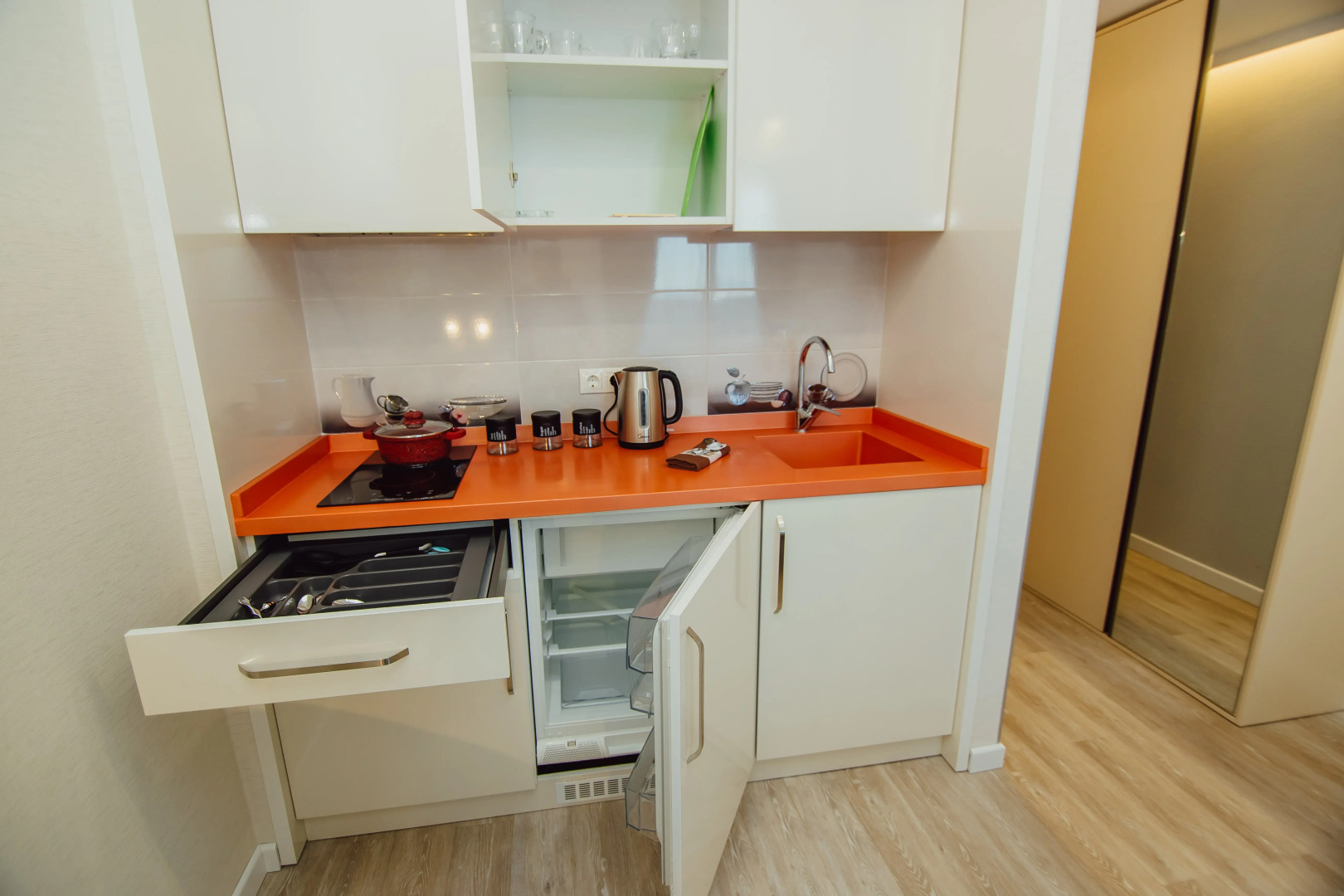 Апартаменты Sunshine Apartments Aliance Palace
