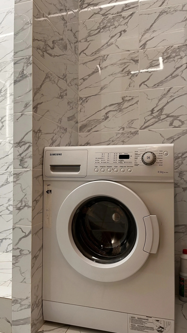 Апартаменты с Потрясающим Видом на Озеро, Горы и Город