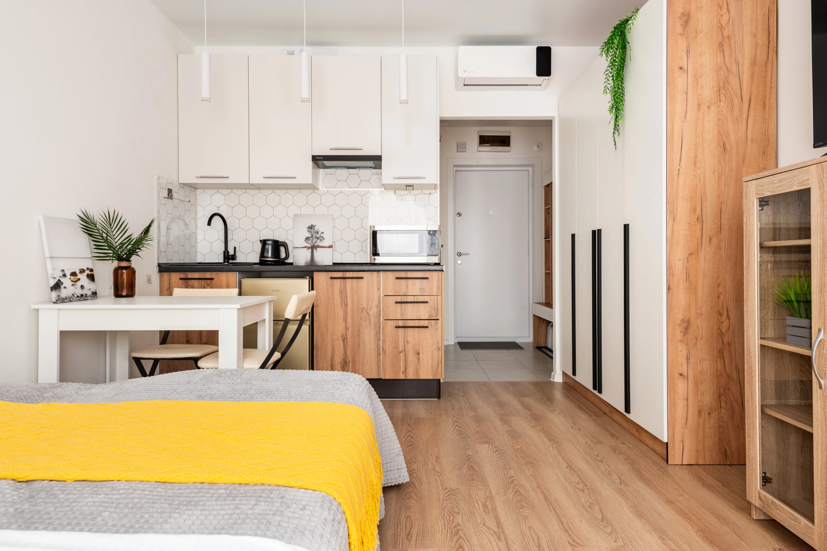 Квартира Студия у метро Озерная