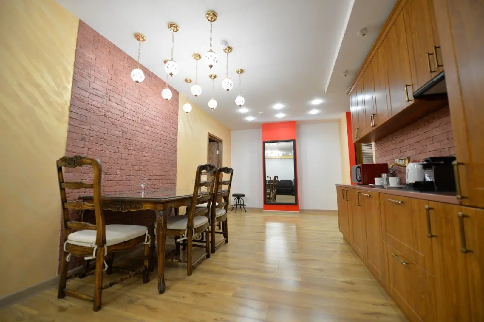 Апартаменты Необыкновенный дом