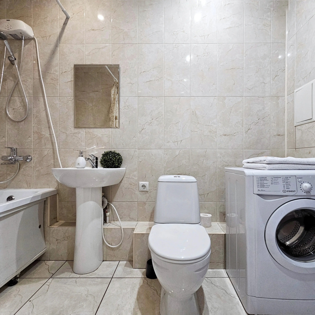 Апартаменты ФлаНск на Крылова 4