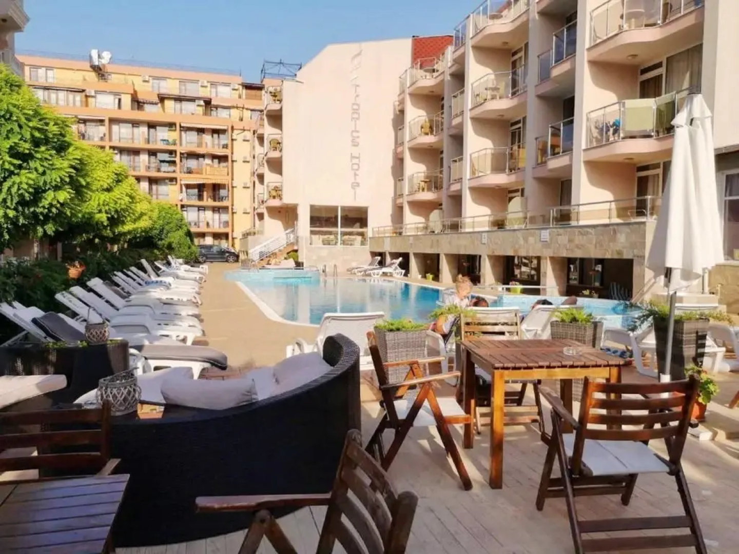 Hotel Tropics Hotel