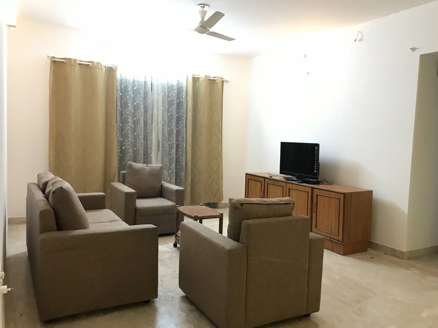 Апартаменты Prashant Keni