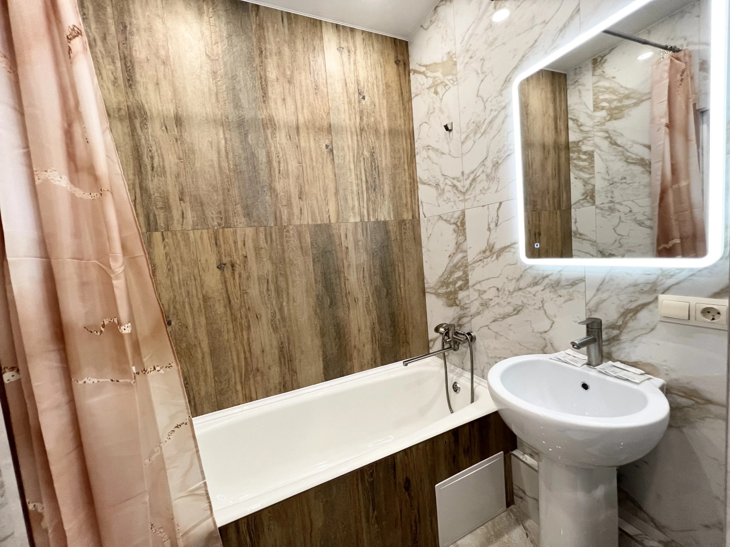 Апартаменты на Солнечном бульваре 18 студия