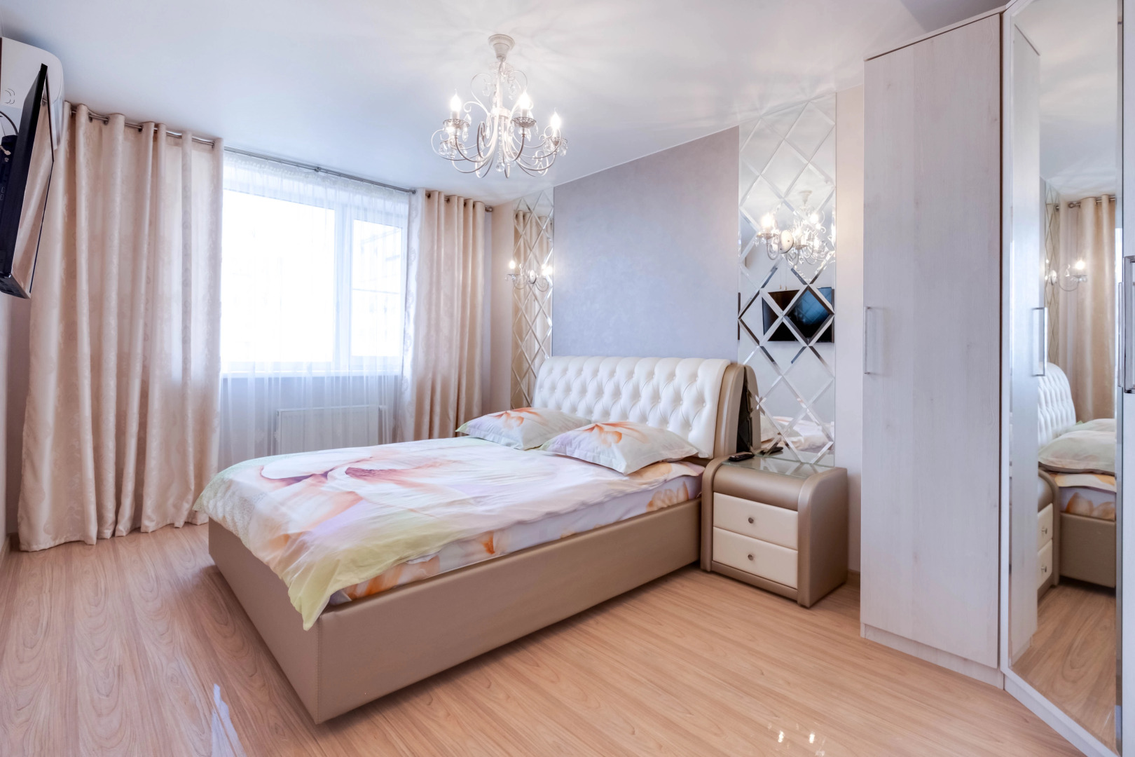 Апартаменты на улице Запарина 111