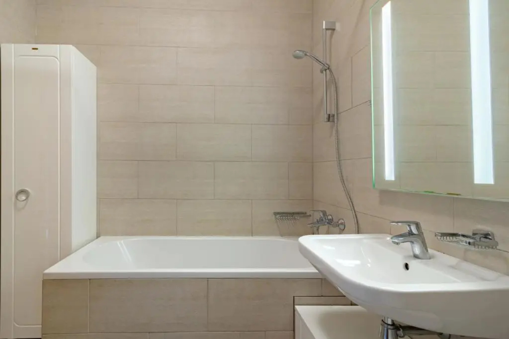 Квартира на Парусной 302, ул. Парусная, 15