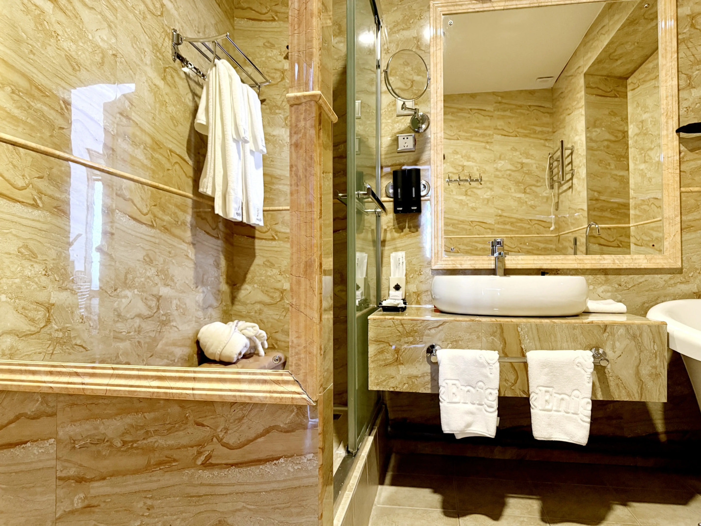 Отель Энигма