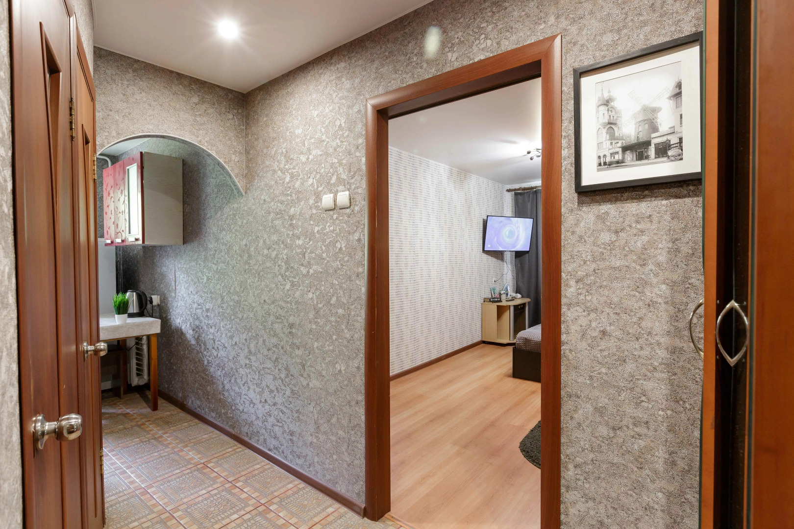 Квартира SmolSutki Ново-Чернушенский переулок 1/2 (2комн)