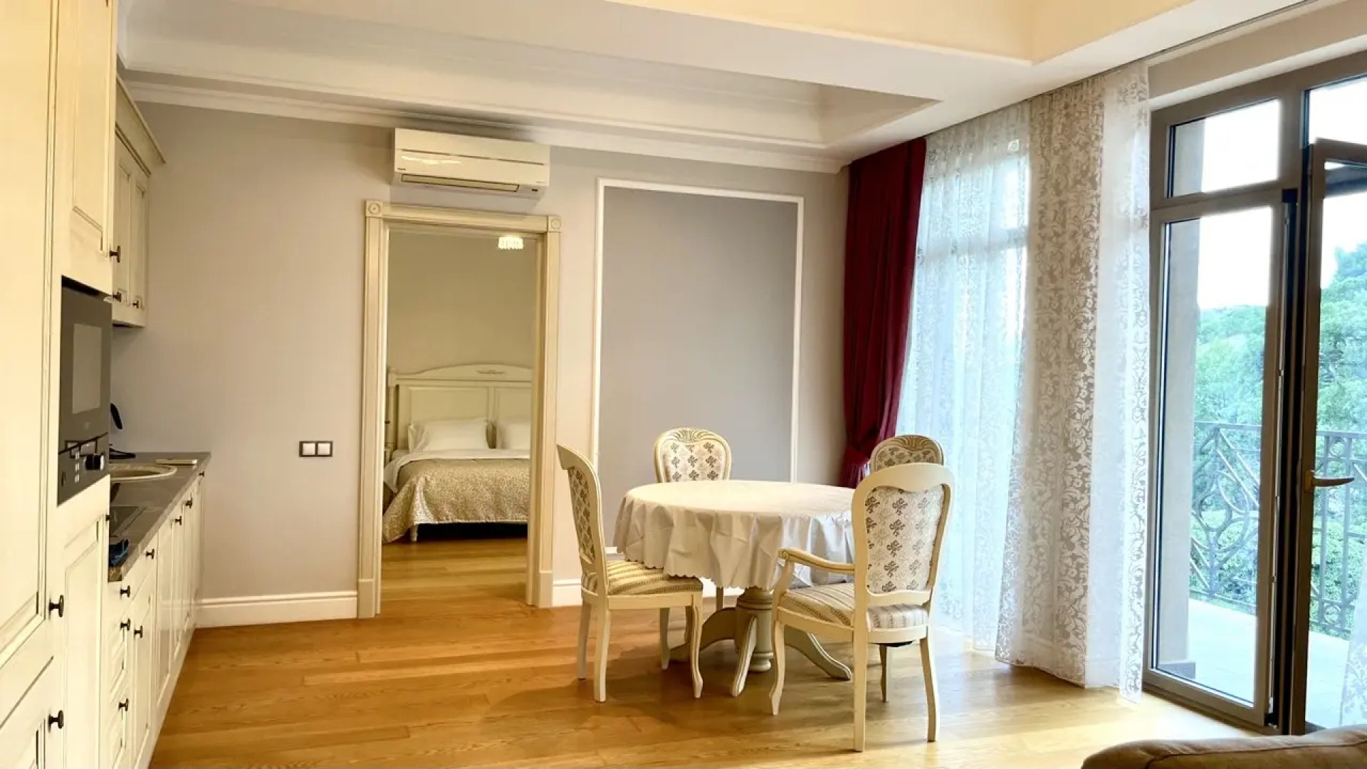 Апартаменты Двухкомнатные с Балконом Премиум класса в ЖК Дипломат