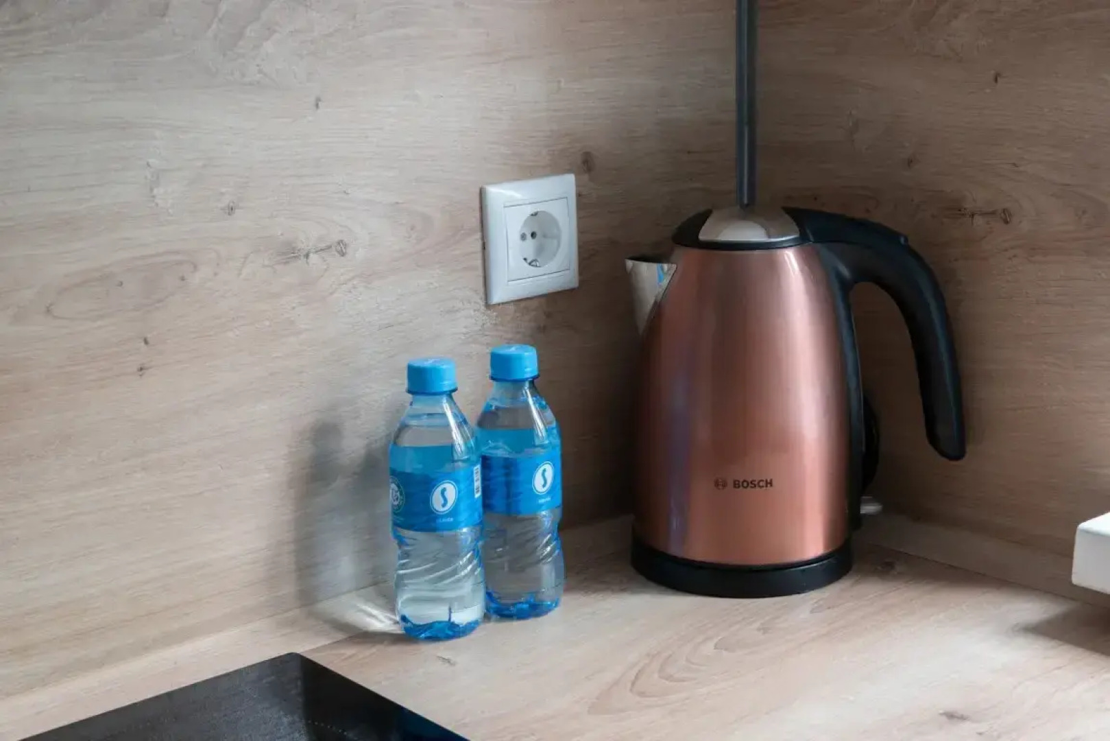 Апартаменты классическая студия с двуспальной кроватью и диваном