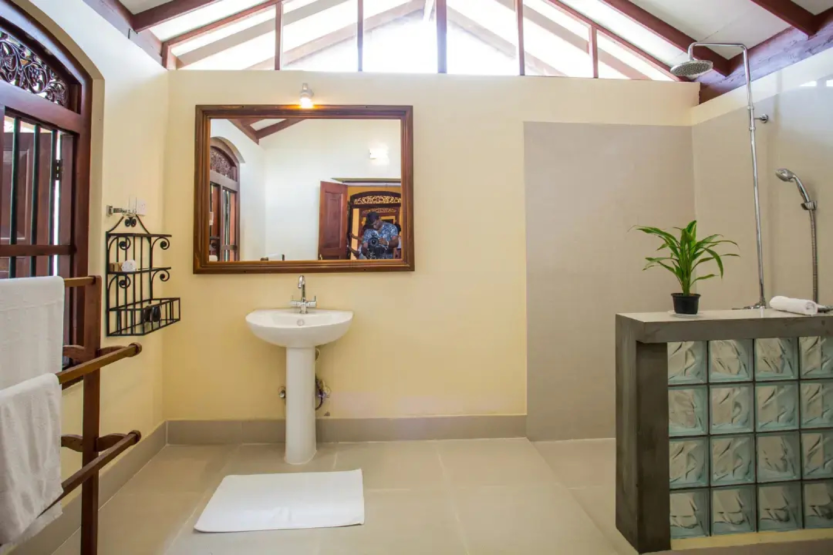 The Chalet 2 bedrooms close to beach