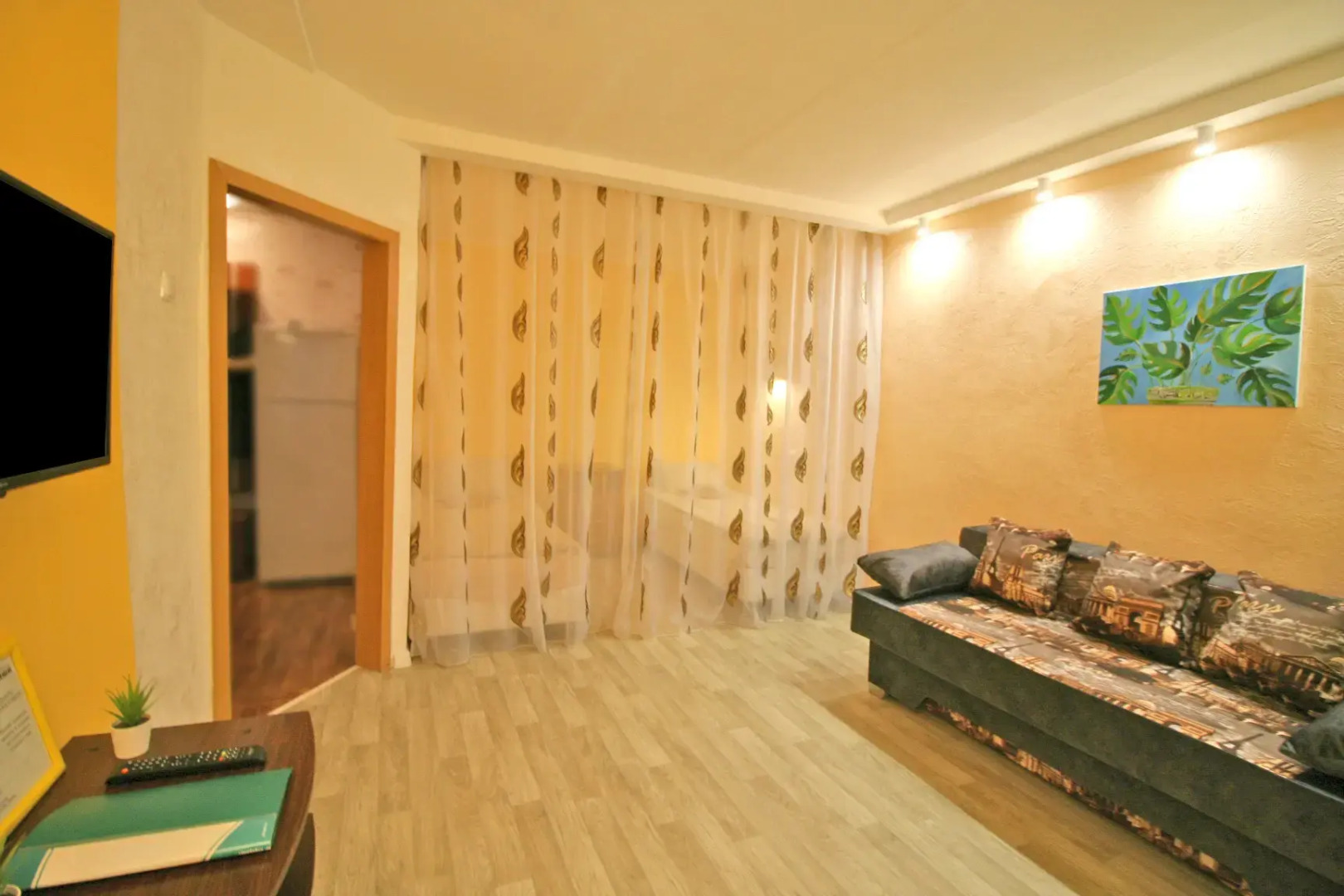 Квартира Оранжевая на Мира Кириши