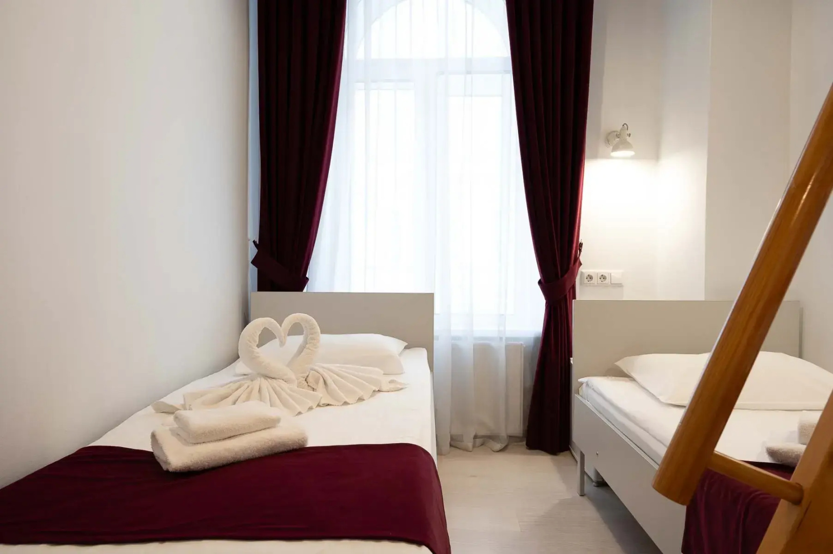 Отель IQHotel