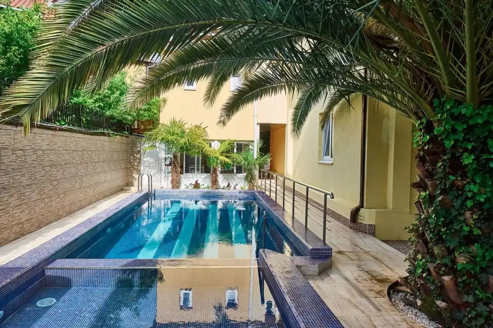 Guest House Sirius