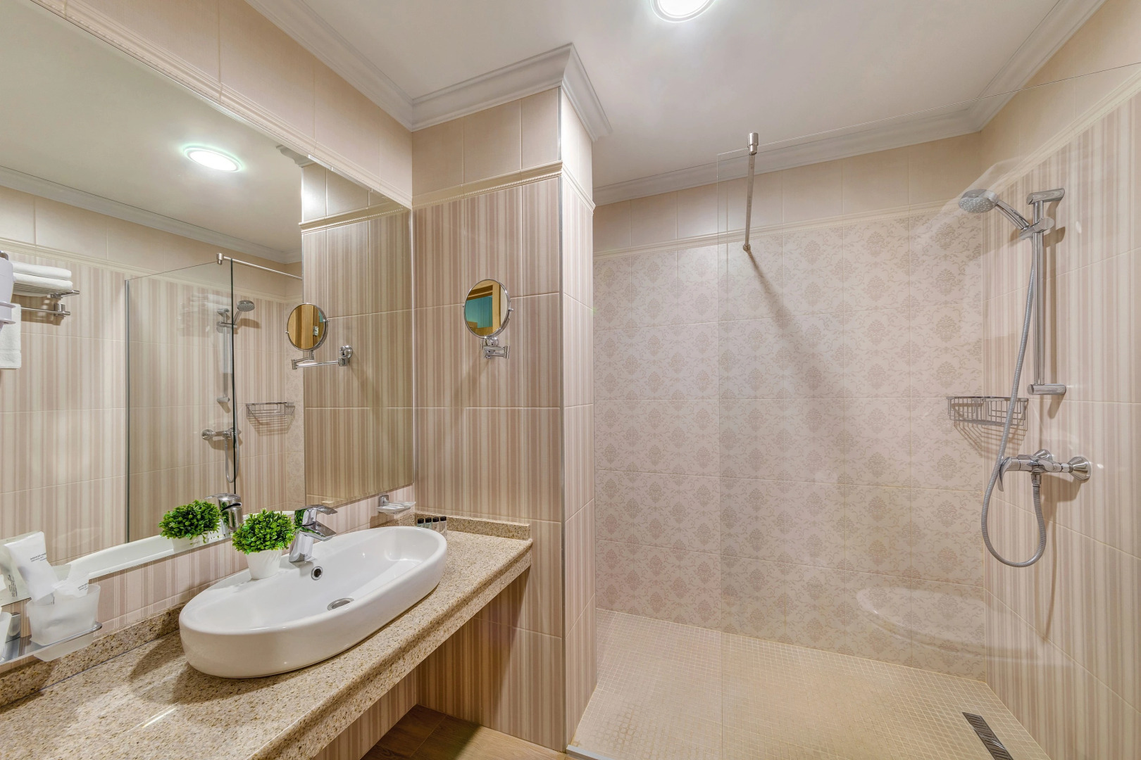 Отель Лермонт