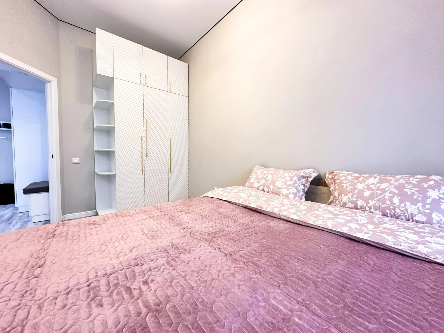 Квартира Лучшие Апартаменты Алматы Напротив ТРЦ Мега Алматы 167