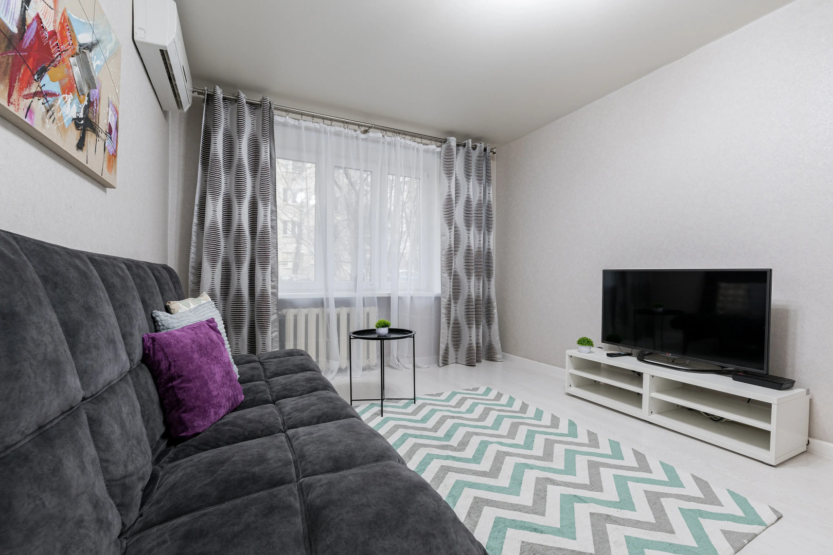 Апартаменты Мельникайте 5