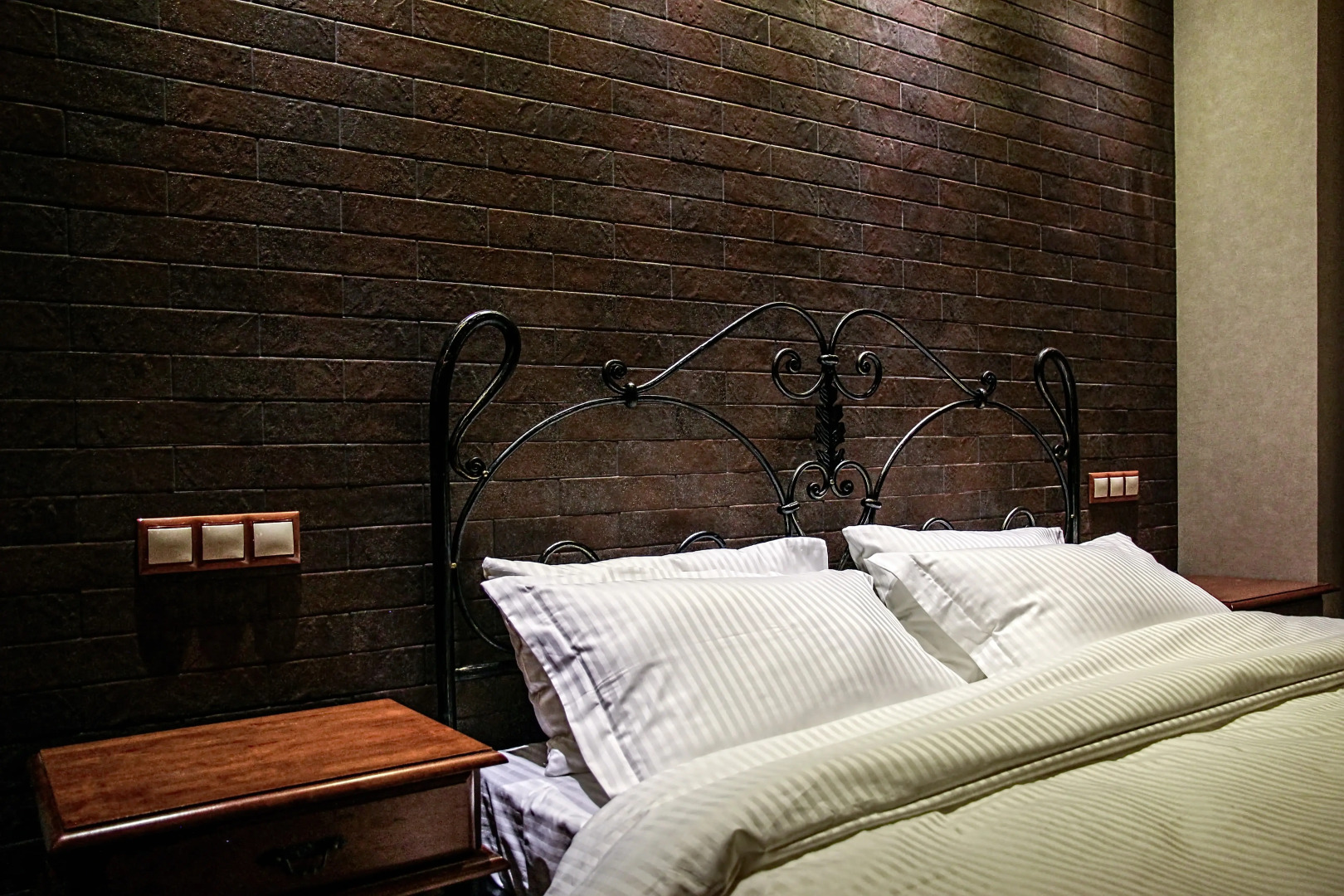 Отель Адрес