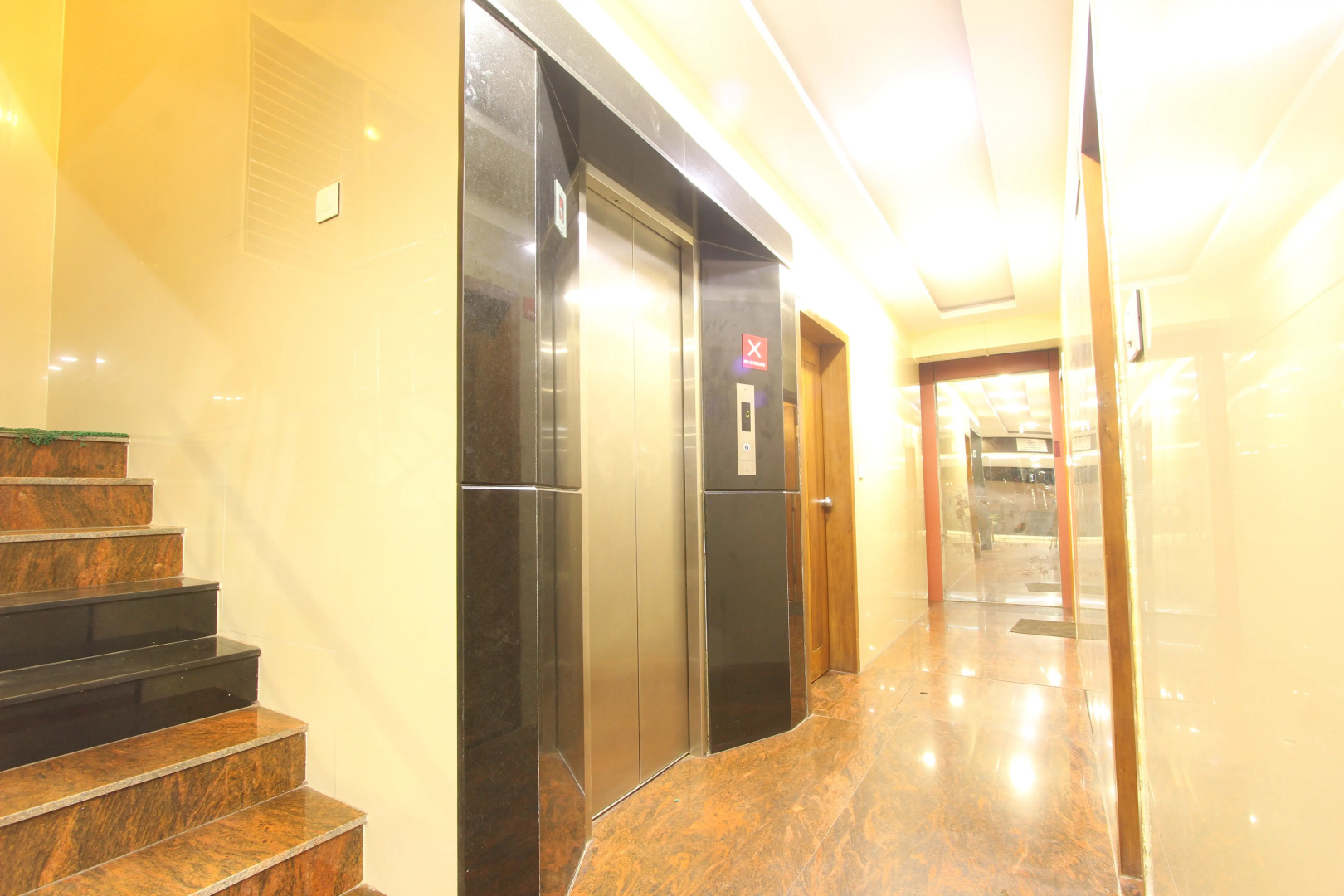 Отель The Grand Inn