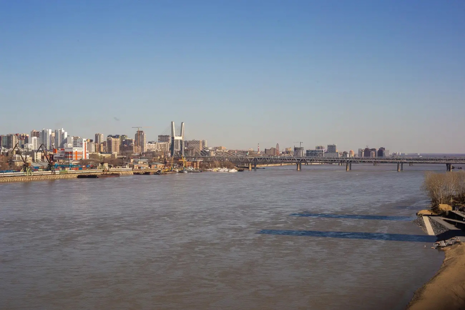 Квартира SleepNsk большая двушка с видом на реку около Аквапарка