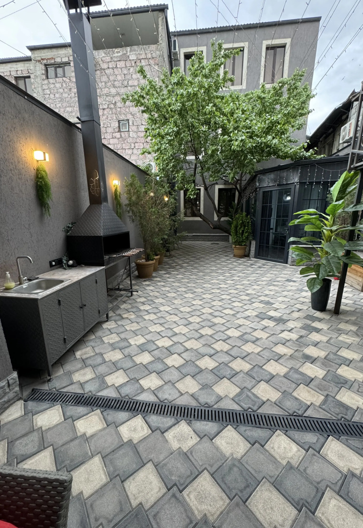 Апартаменты Modern and Comfortable Apartment