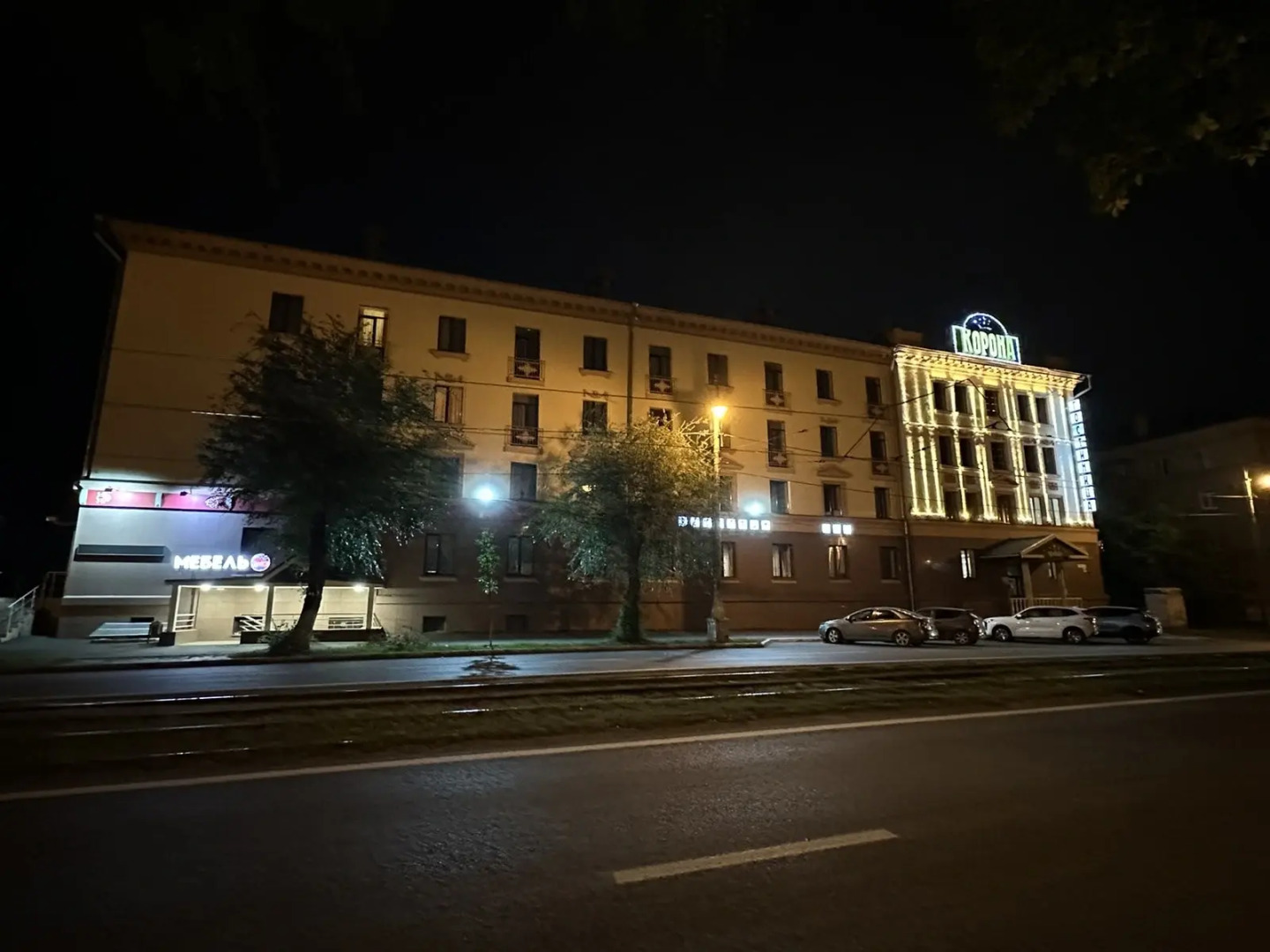 Отель Корона