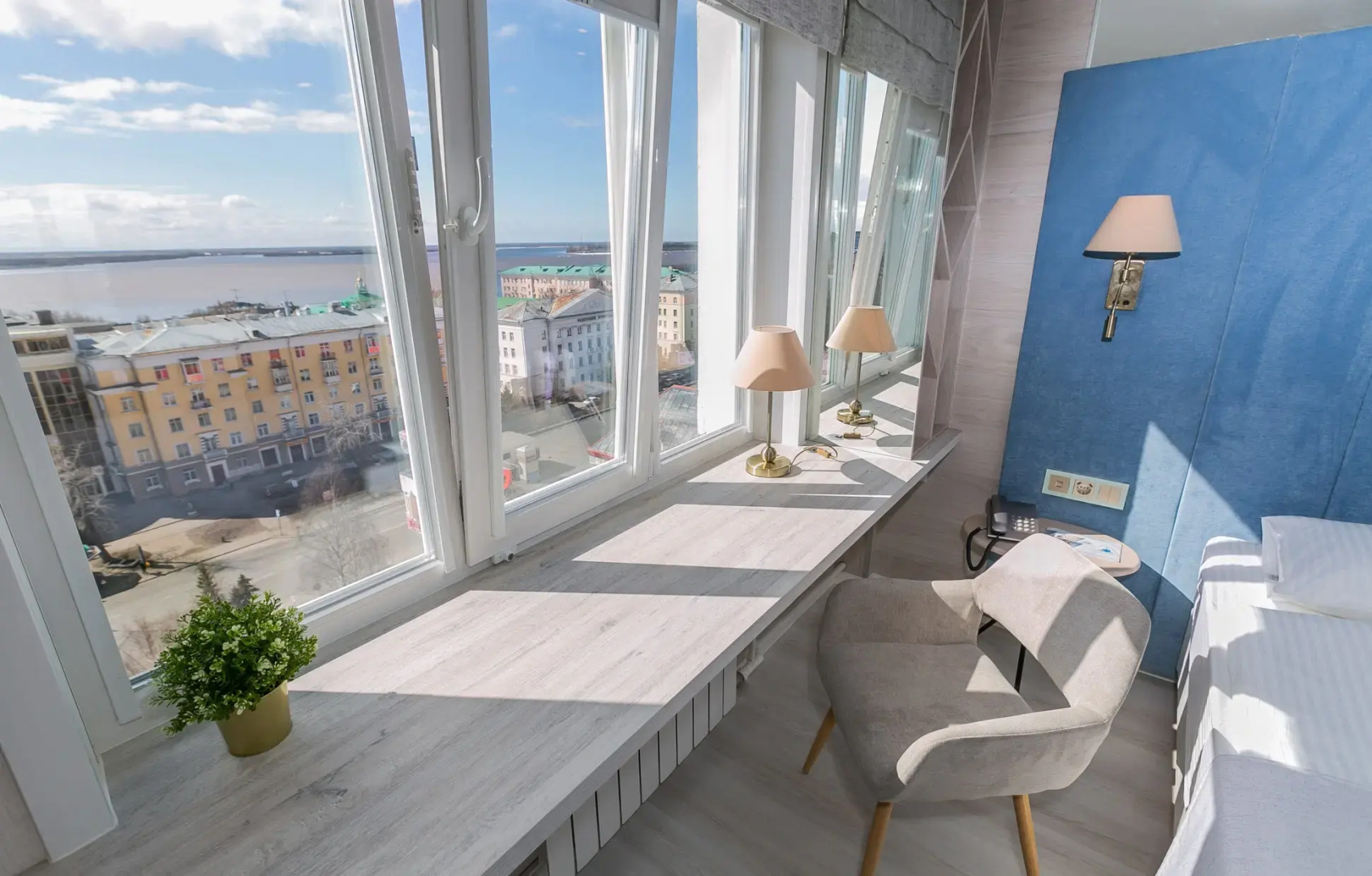 Отель Двина